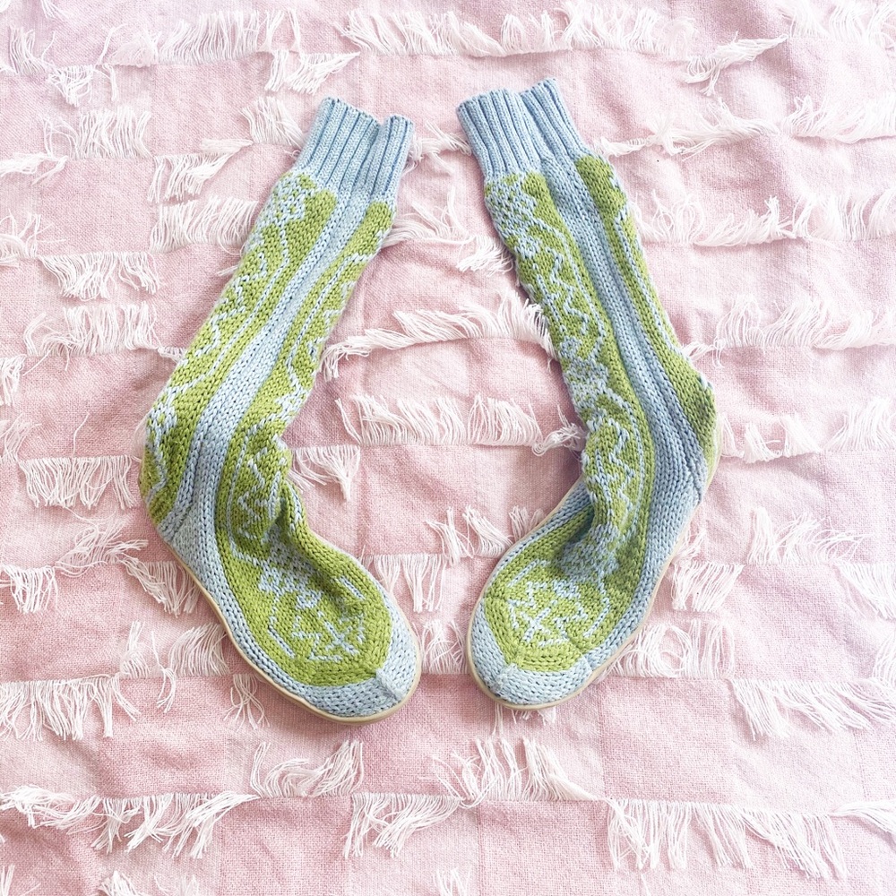 Gypsy 05 Green Snow Flake Knit Sock Boots